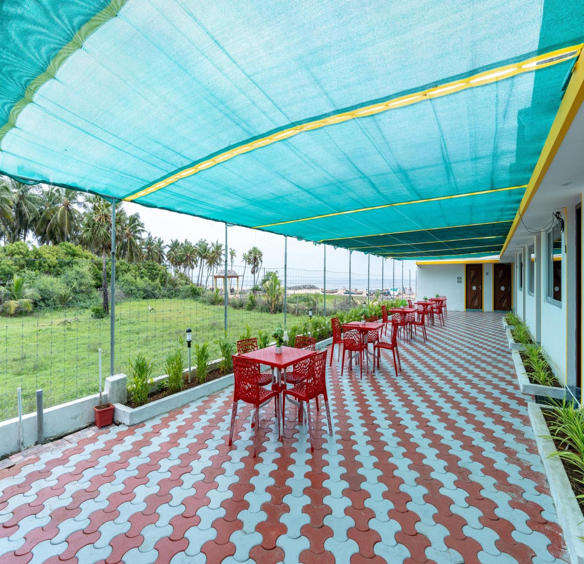 Auro Beach Resort بونديتْشيري المظهر الخارجي الصورة